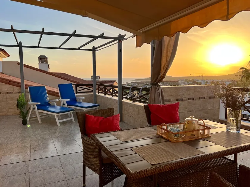 Penthouse in South Golf - Image 1