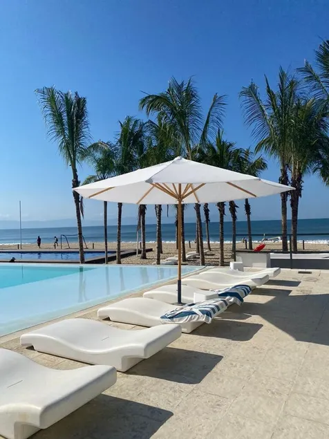 301 b Spectacular Place for Your Vacation - Image 1