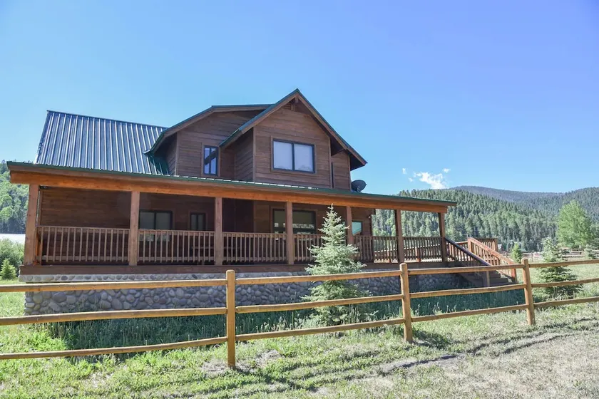 Mtn Views!/Families & Groups/Wrap Porch/ATV Pking - Image 1