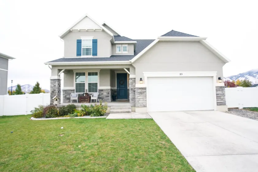 Cheerful home great location! - Image 1