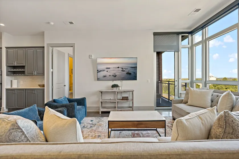 Ultimate Penthouse | Luxury | Location | Tysons - Image 1