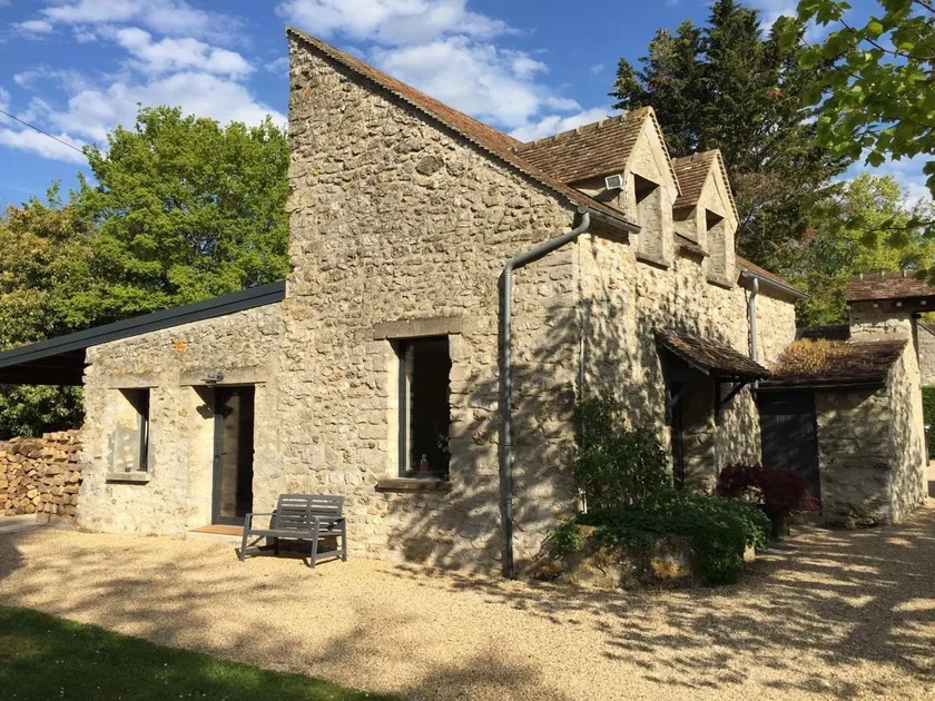 Charming little house in the countryside - Image 1