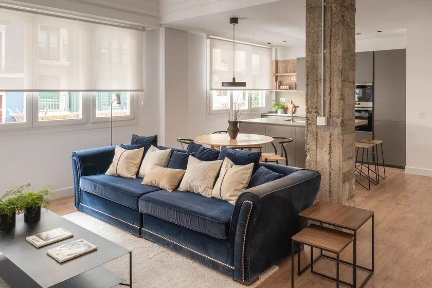 Spectacular apartment in Bilbao. - Image 1