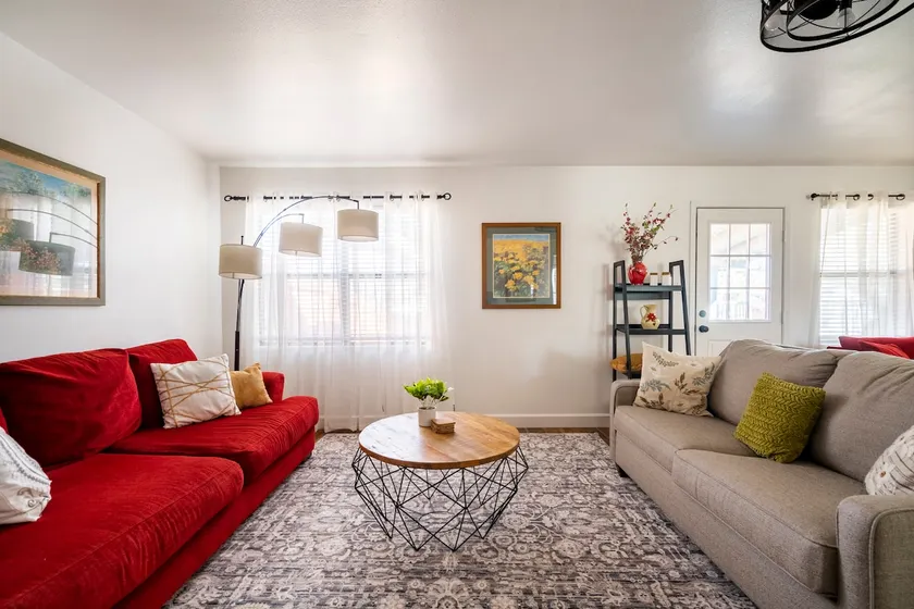 NEW- York House Dwtn Lindale, Rose Park, Canton - Image 1