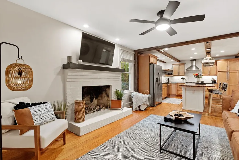 Historic Downtown Wake Forest Bungalow - Image 1