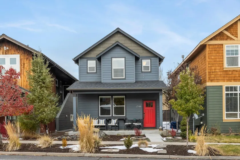 Luxury Base Camp 1 Mile to Downtown Bend - Image 1