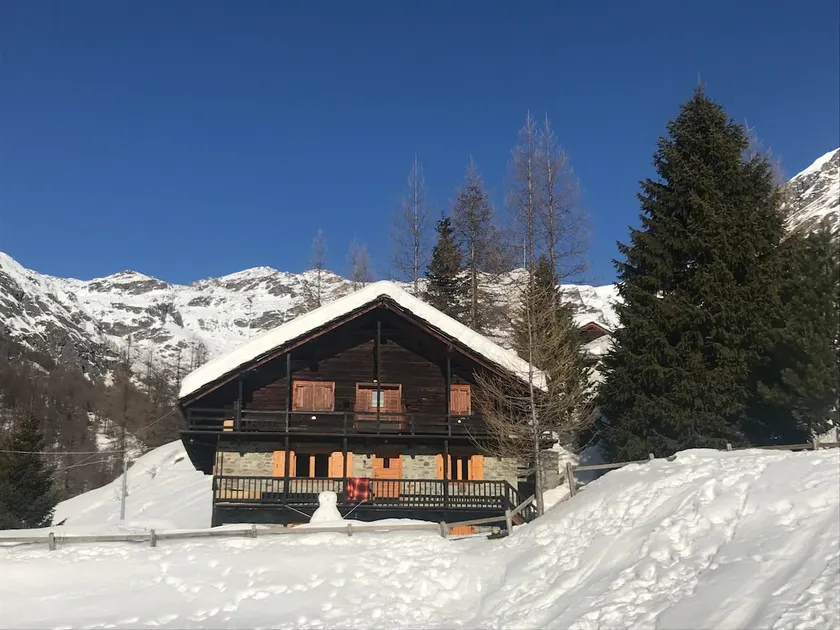 Apartment in Chalet25 - Image 1