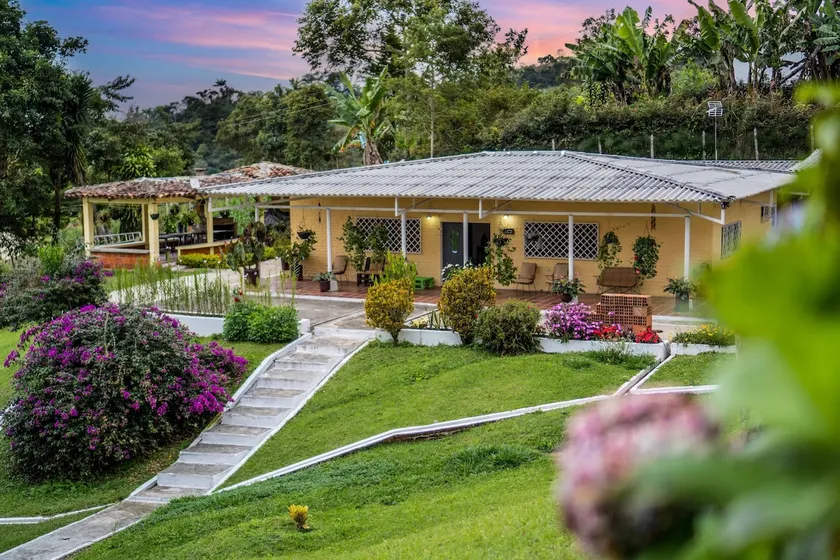 “El Encanto” Nice house with pool - Image 1