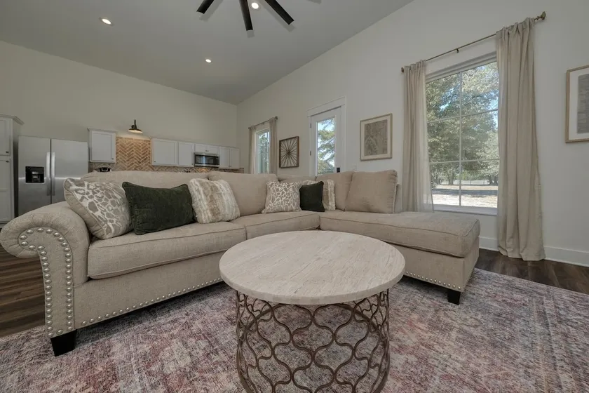Beautifully Appointed, Country Cottage! - Image 1