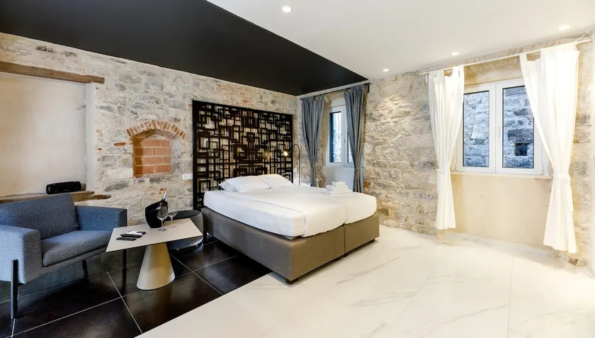 Palace luxury room - Image 1