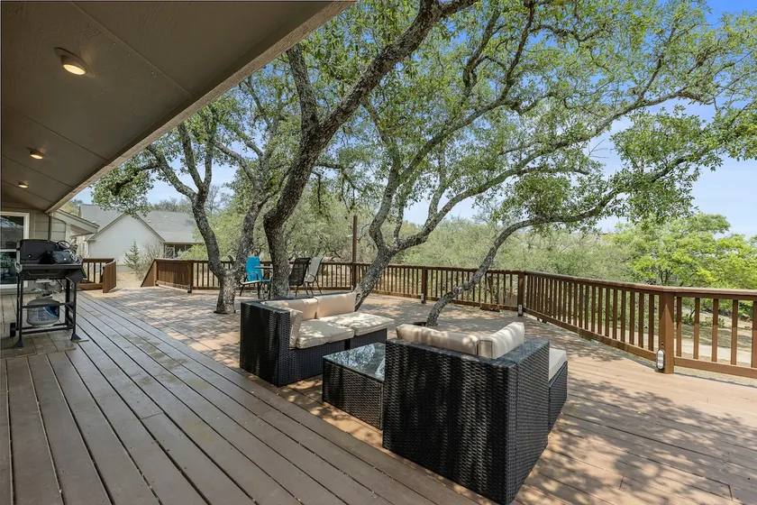 Wine Country Retreat—with a lake view! - Image 1