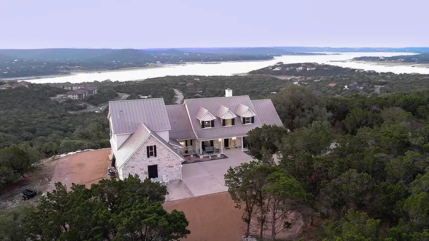 Hilltop Estate with Stunning Views of Lake Travis - Image 1