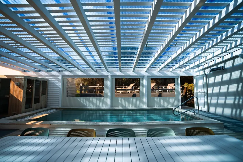 Cozy Pool & Spa Suite with a garden - Image 1