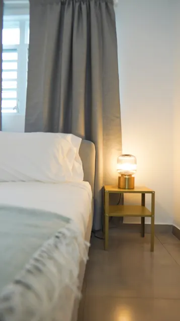 Ample Urban Oasis: Fully Equipped 2BR - Image 1