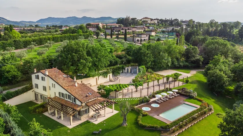 VILLA PERGOLA 8, Emma Villas - Image 1