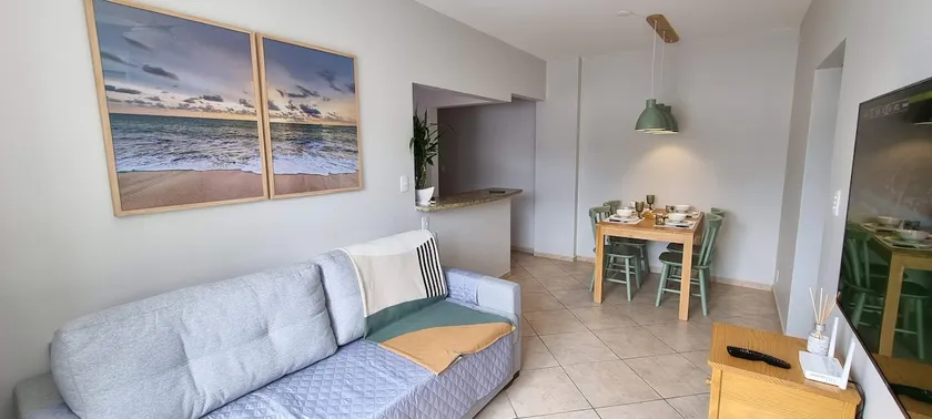 Beautiful apartment in the city center near the sea. - Image 1