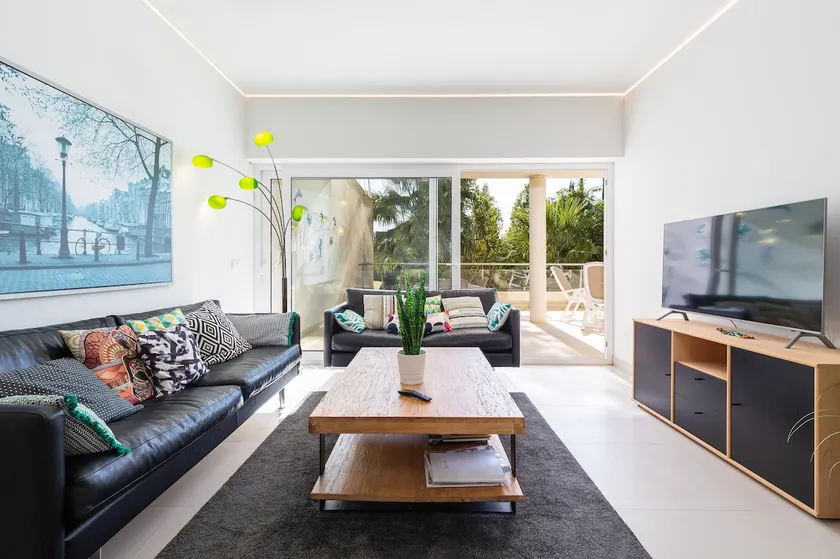 Modern 2 bedroom apartment in El Higueron area - Image 1