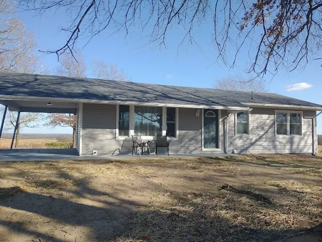 The Jadwin House LLC, Located in Jadwin, Missouri - Image 1