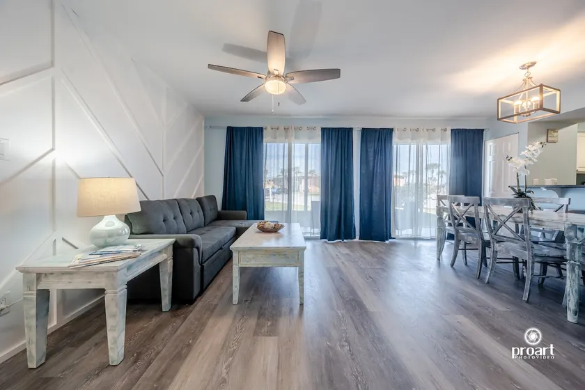2 bedroom/1 bathroom ,3 pools , ground floor - Image 1