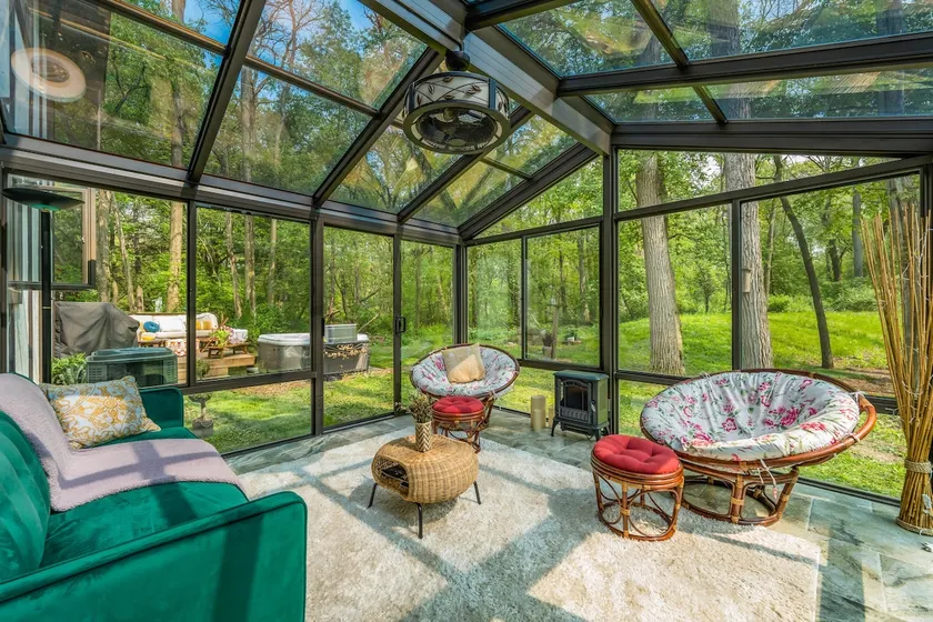 Luxury Lake Geneva cottage w/ sauna + hot tub + geodesic dome on 2-acres - Image 1