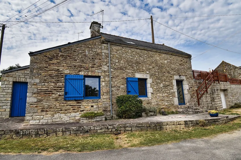 ”Aux volets bleus”, Breton house with garden - Image 1