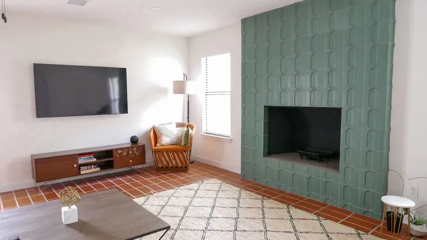 Clay Casa: Perfect for Groups & Design Lovers - Image 1