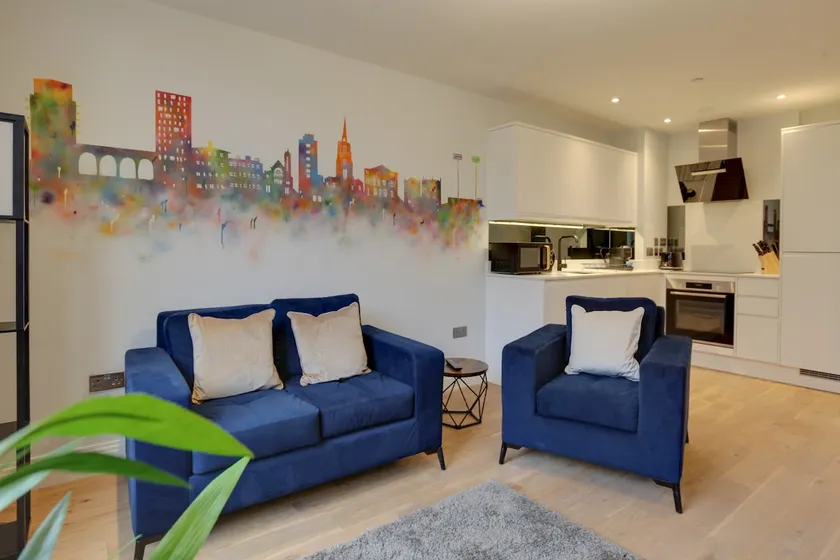 New London Life Executive Apartments - Image 1