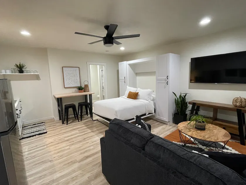Brand New Studio Apartment! - Image 1