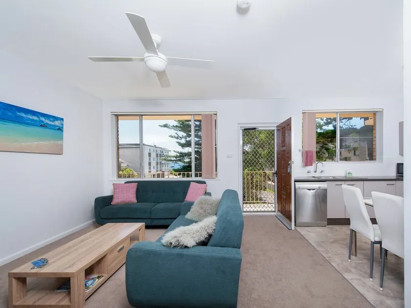 Shoal Bay Getaway - Image 1
