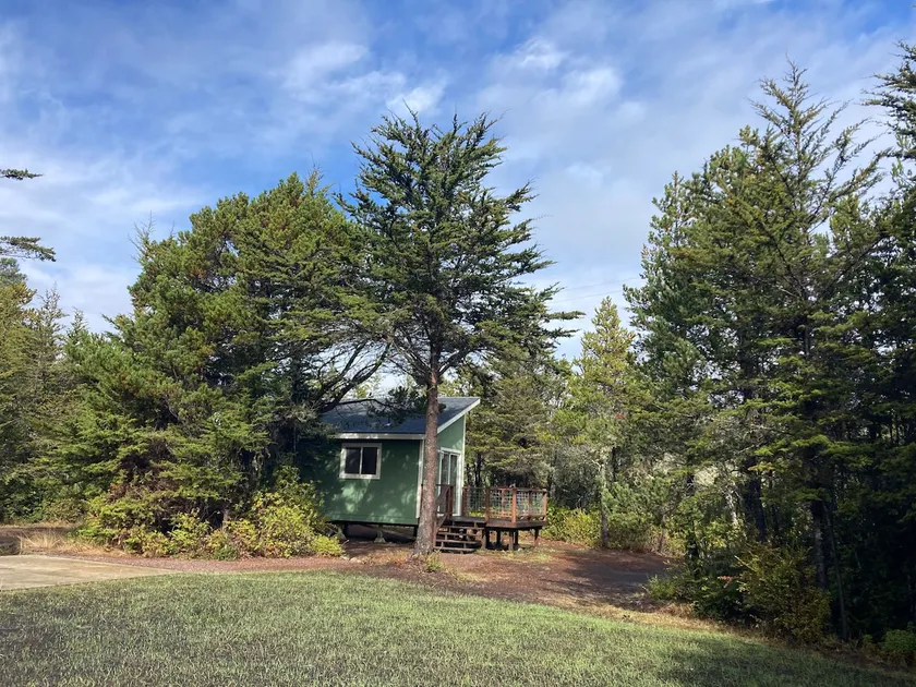 Albion Artist Studio: Cozy Guesthouse Getaway - Image 1