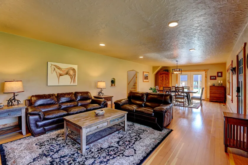 Goose Creek Cabin- A Peaceful rustic retreat! - Image 1
