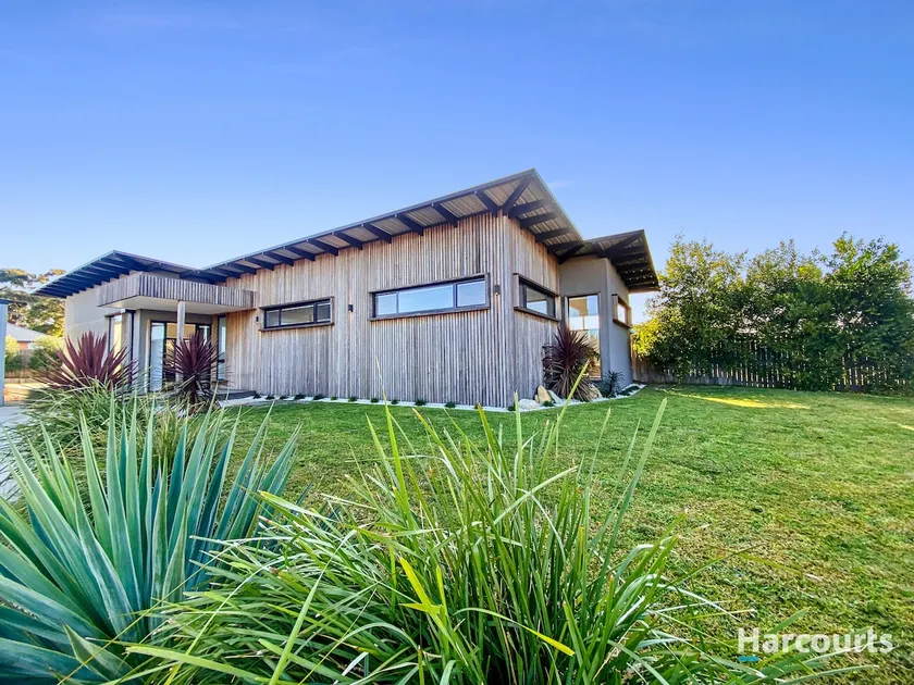 Scandi at Stieglitz Sleeps 6 Modern & Stylish - Image 1