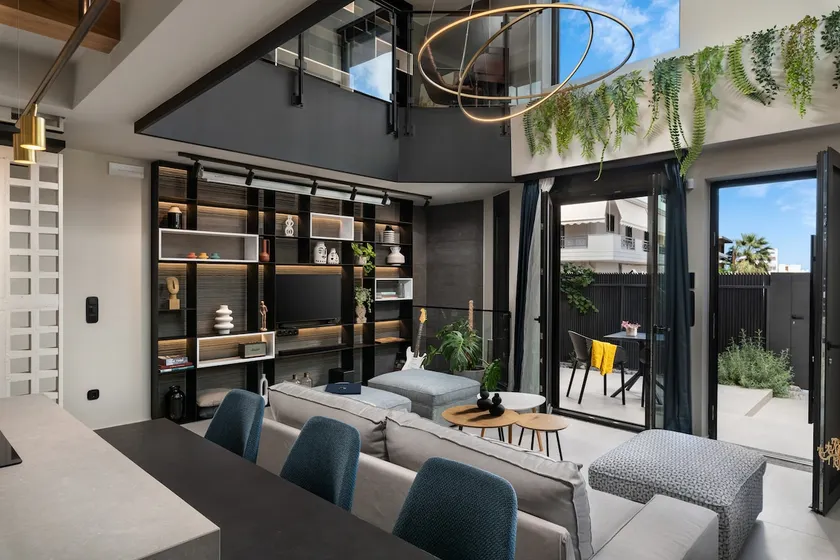 High end loft with free parking, hammam and sauna. - Image 1