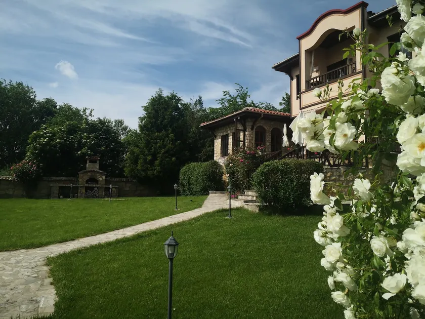 guest house villa yurt - Image 1