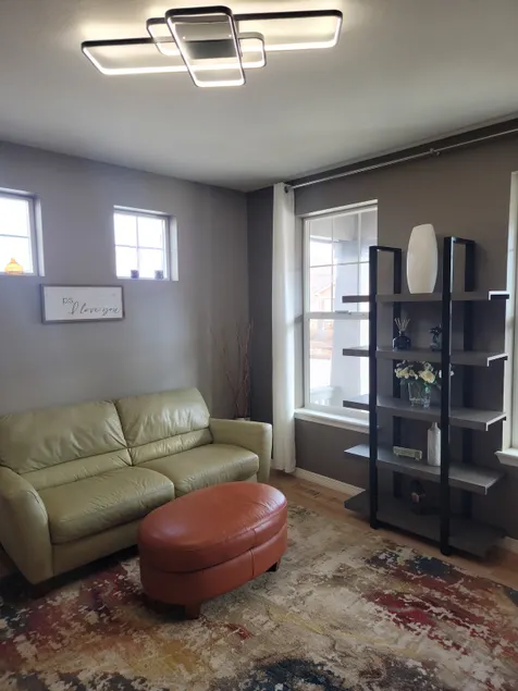 Lovely 1 bedroom attached apartment - Image 1