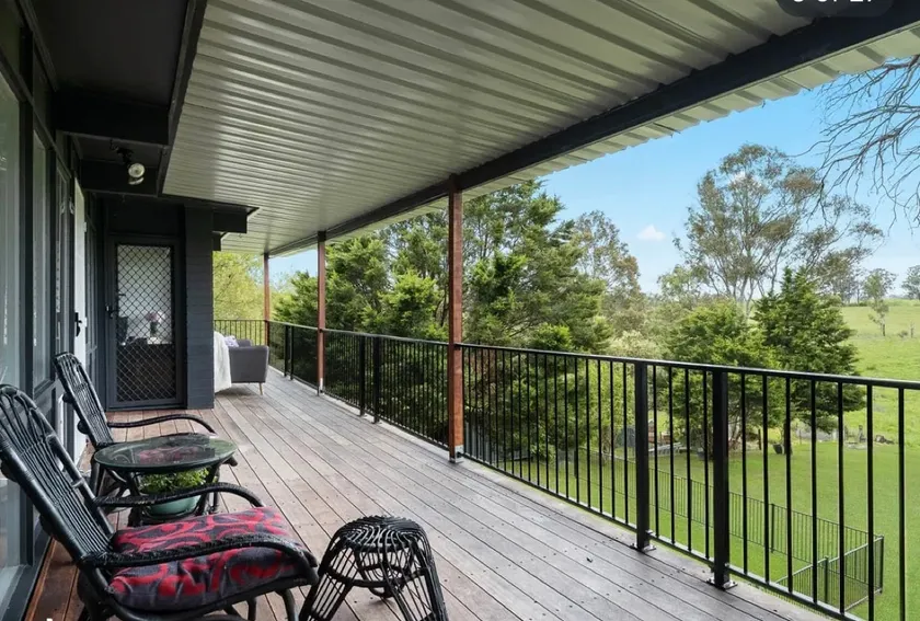 Private Rural Retreat with bush Views! - Image 1