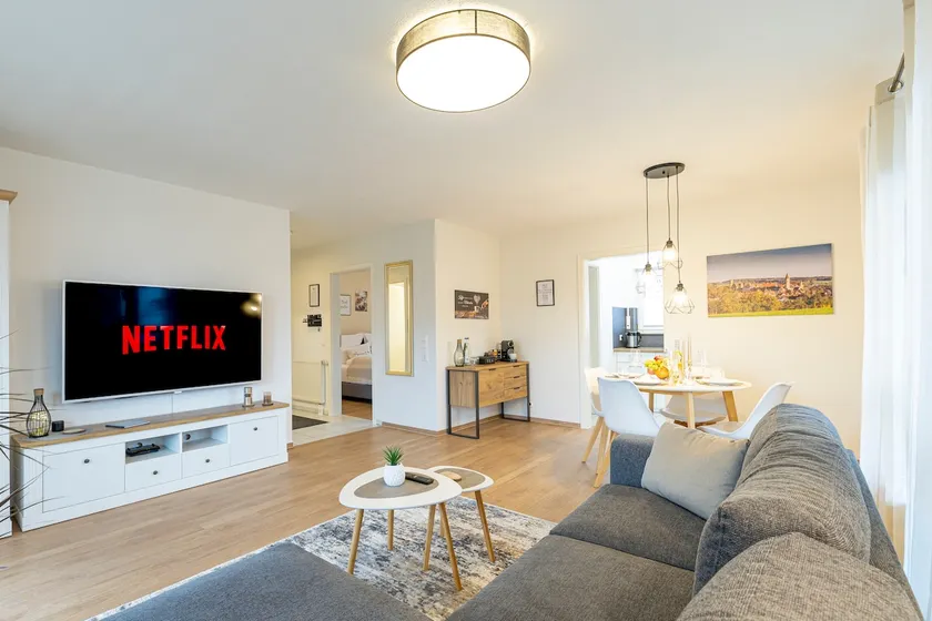 INhome: Garten - Terrasse - Parkplatz - Netflix - Image 1