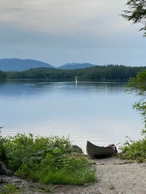 Waterfront, 15 minutes to Sunday River, Hot Tub - Image 1