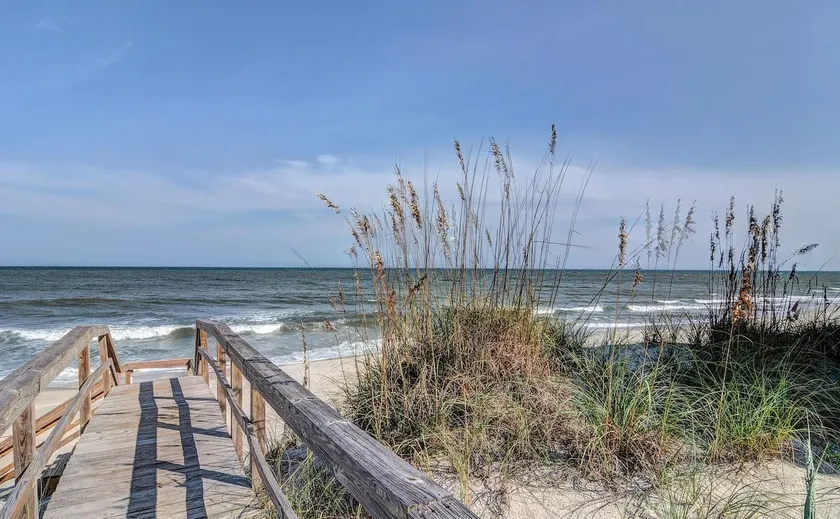 3bed2bath, Resort Amenities, Pools, Beach Access - Image 1