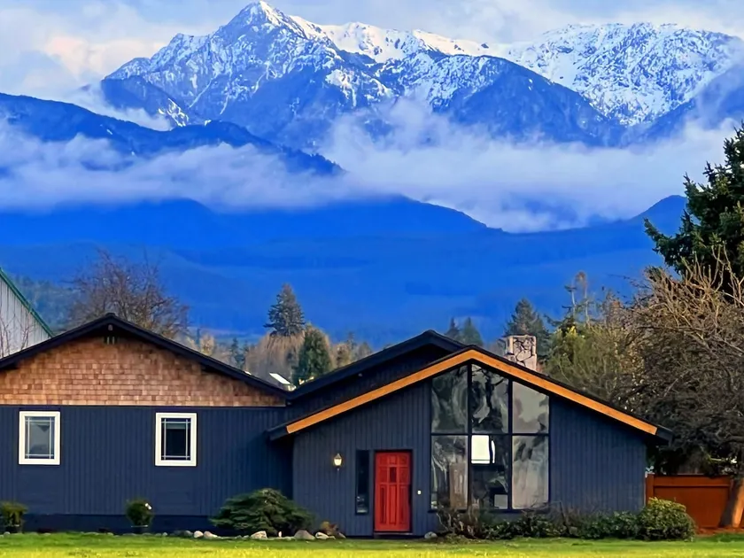 Olympic Mountain View | HOT TUB on 9 Acres! - Image 1
