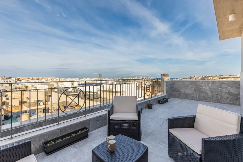 Terrace View-Stylish 2Bedroom Penthouse Ac-Wifi - Image 1