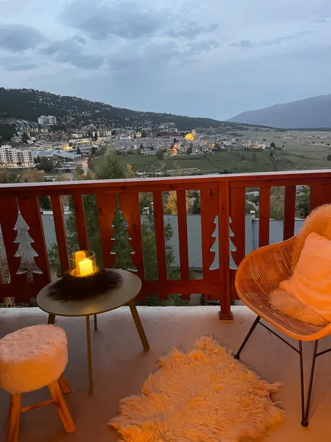 Agréable appartement T3 aux angles avec vue imprenable sur le lac de matemale - Image 1
