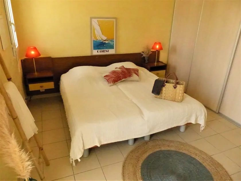 Studio 100 m from the beach - Image 1