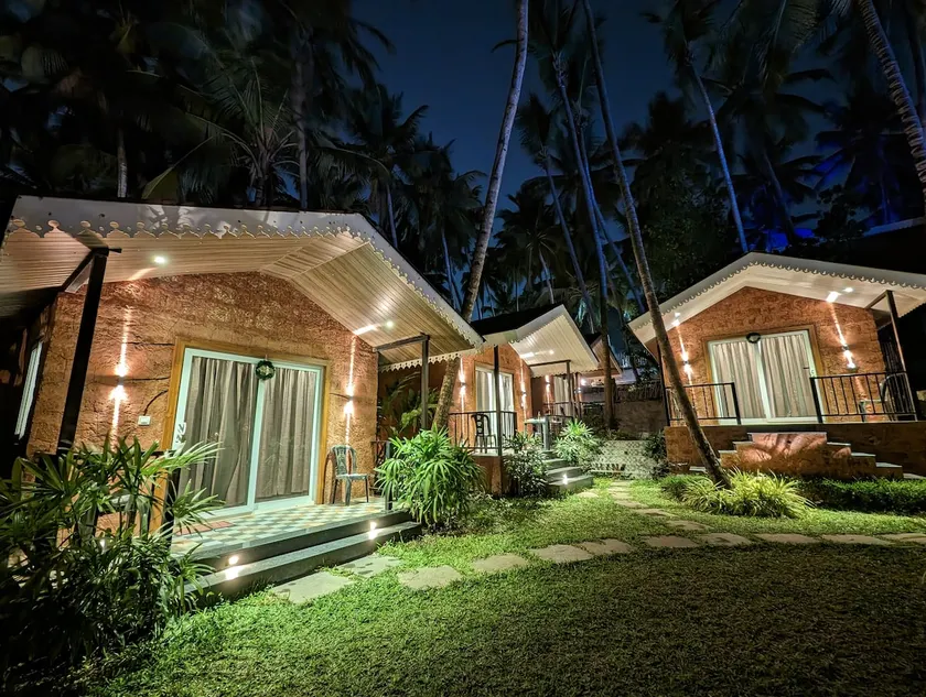 AC Cottage With Swimming Pool - Image 1