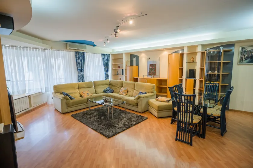 Artsy 3BR flat in Primaverii - most exlcusive area - Image 1