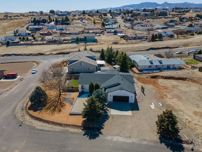 Spacious home with an awesome backyard and RV parking. - Image 1