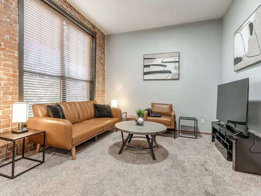 Loft in the heart of Downtown in Historic Building! - Image 1