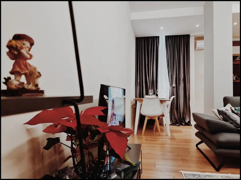 Sue' apartment 2 - Image 1