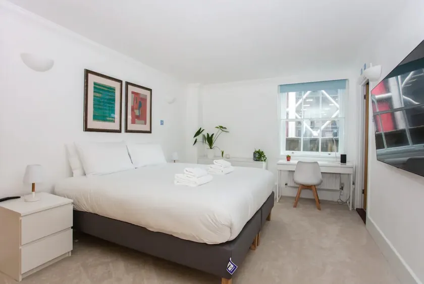 Stunning 2-bed flat in the Heart of London! - Image 1