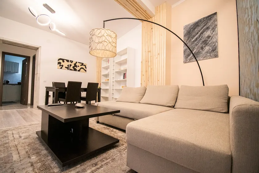 Ultra central 3 room apartment - Image 1